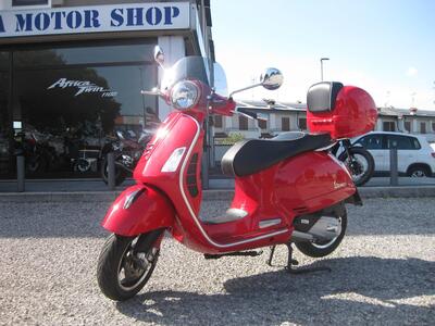 Vespa GTS 125 Super (2017 - 18) usata