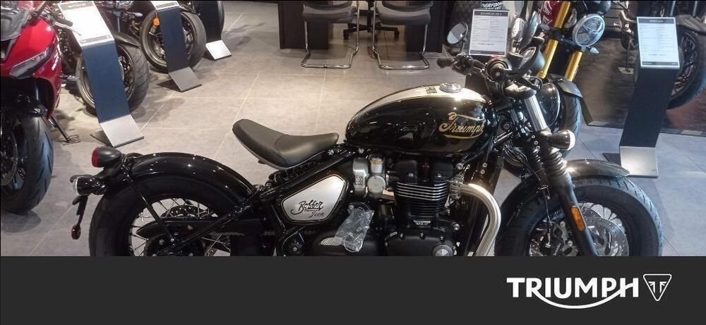 Triumph Bonneville Bobber 1200 Icon Edition (2025) (2)