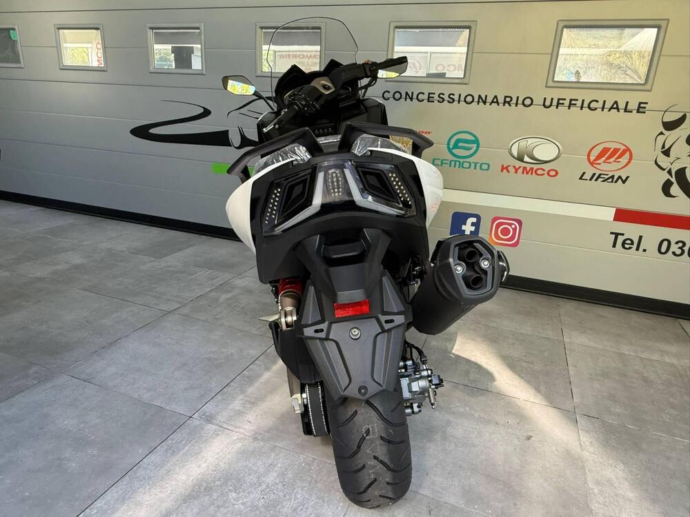 Kymco AK 575 Premium (2025) (9)