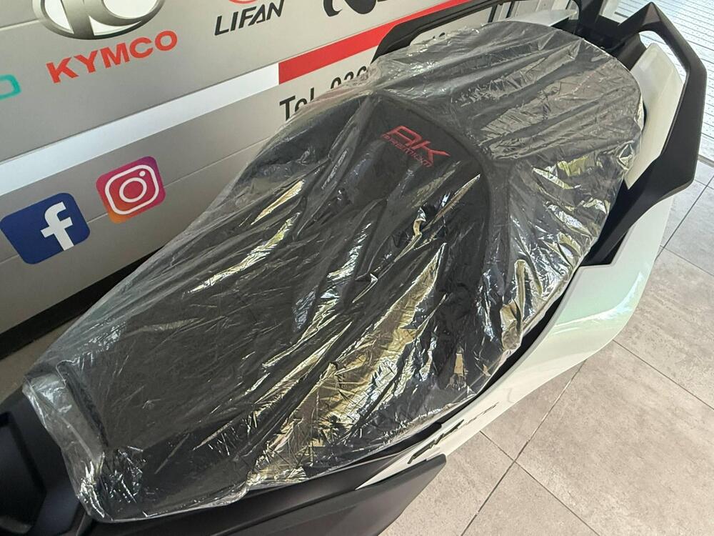 Kymco AK 575 Premium (2025) (18)