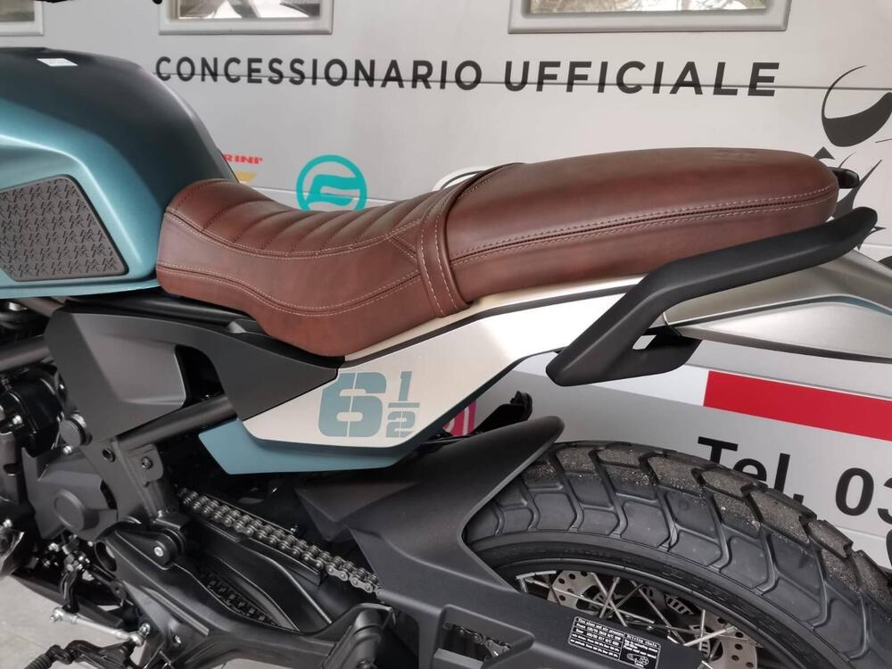Moto Morini SEIEMMEZZO SCR (2022 - 26) (14)