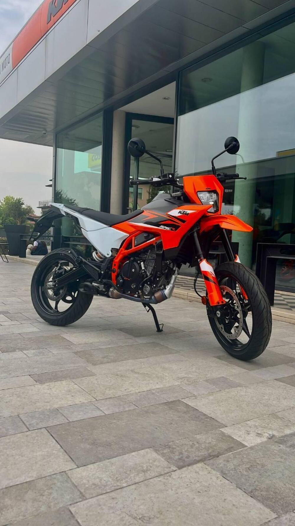 KTM 125 SMC R (2025 - 26)