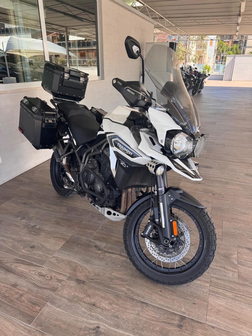 Triumph Tiger Explorer XCA 1215 ABS (2016 - 17)