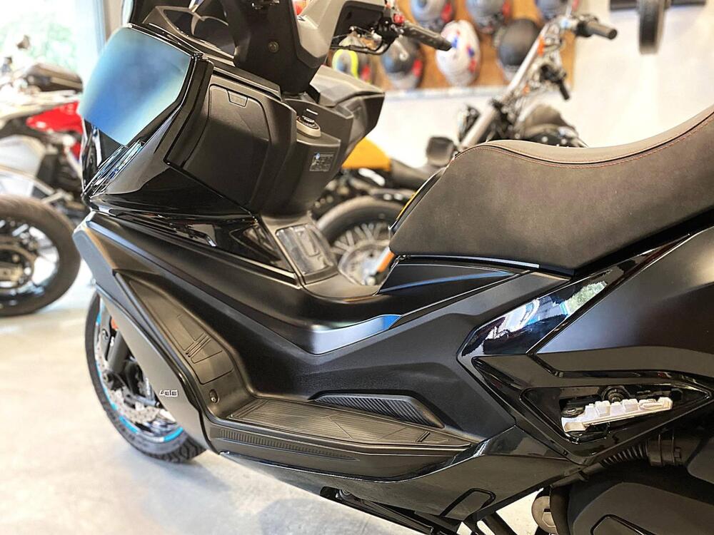 Kymco Xciting VS 400i (2023 - 26) (5)