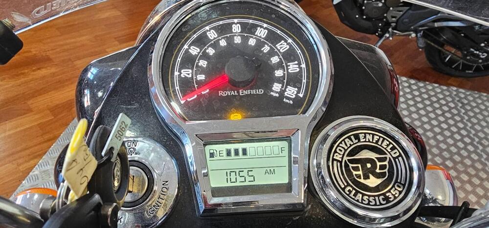 Royal Enfield Classic 350 (2021 - 26) (6)