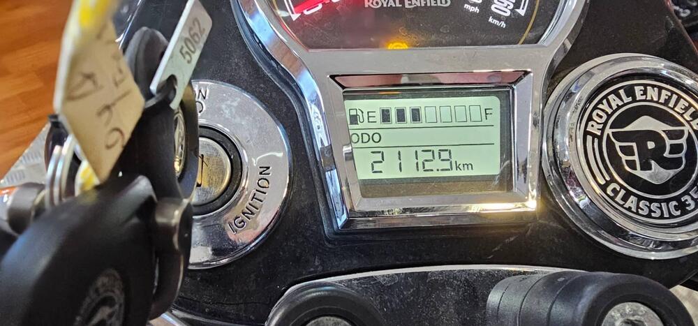 Royal Enfield Classic 350 (2021 - 26) (7)