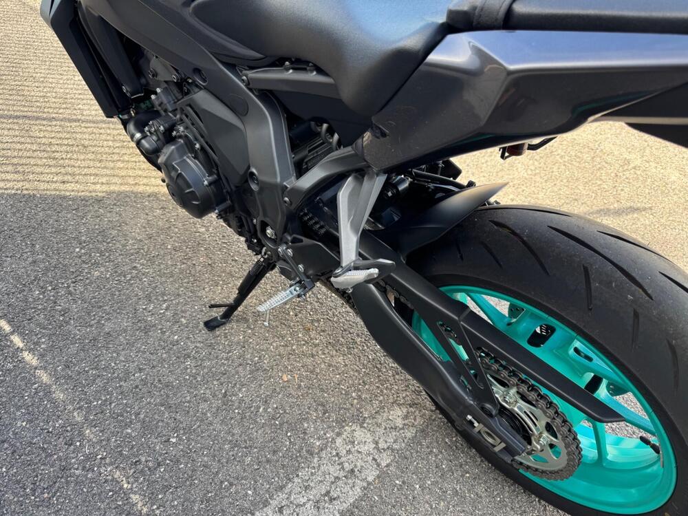 Yamaha MT-09 Y-AMT (2024 - 26) (6)