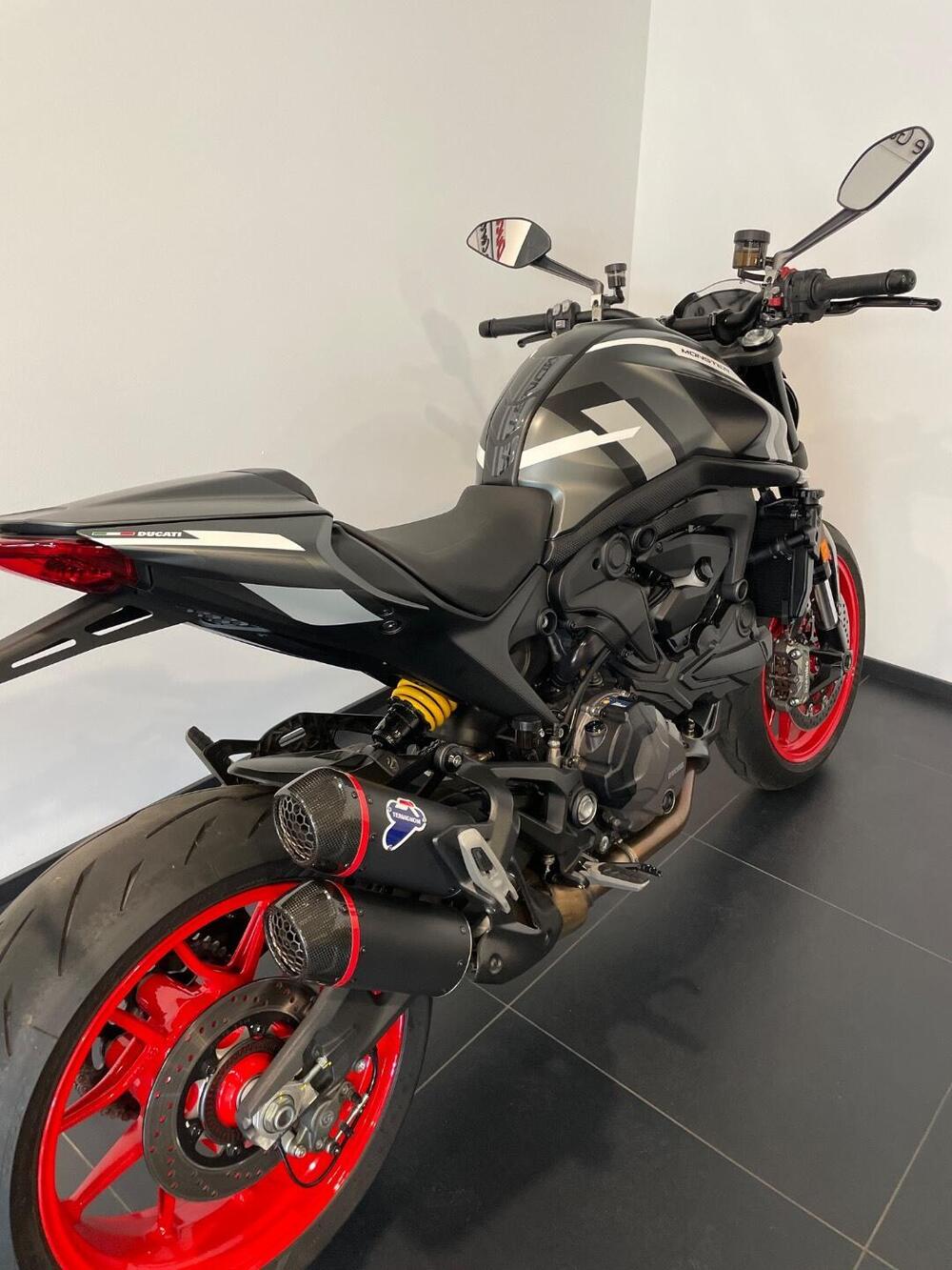 Ducati Monster 937 + (2021 - 25) (2)