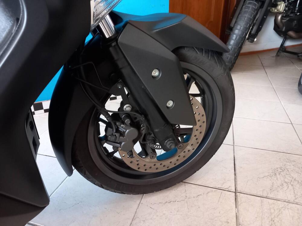 Yamaha X-Max 300 ABS (2017 - 20) (19)
