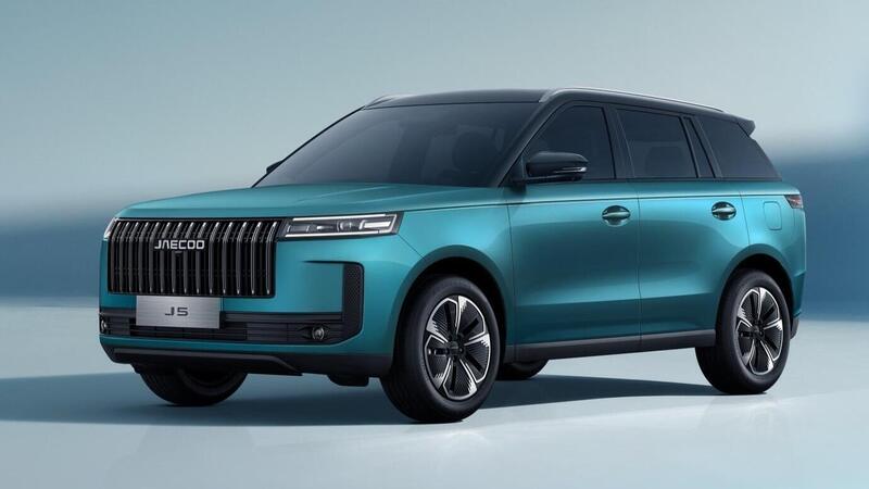 Jaecoo 5 debutta in Italia: il nuovo SUV compatto sfida i costruttori europei | Prezzi, allestimenti e caratteristiche 