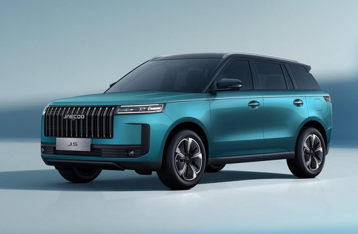 Jaecoo 5 debutta in Italia: il nuovo SUV compatto sfida i costruttori europei | Prezzi, allestimenti e caratteristiche