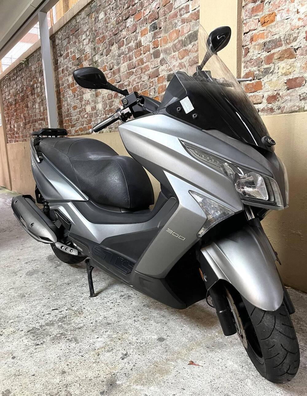 Kymco X-Town 300i ABS (2016 - 20) (2)