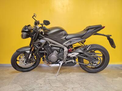 Triumph Street Triple 765 R (2023 - 25) usata