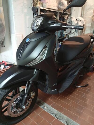 Piaggio Beverly 300 S ABS-ASR (2021 - 25) usata