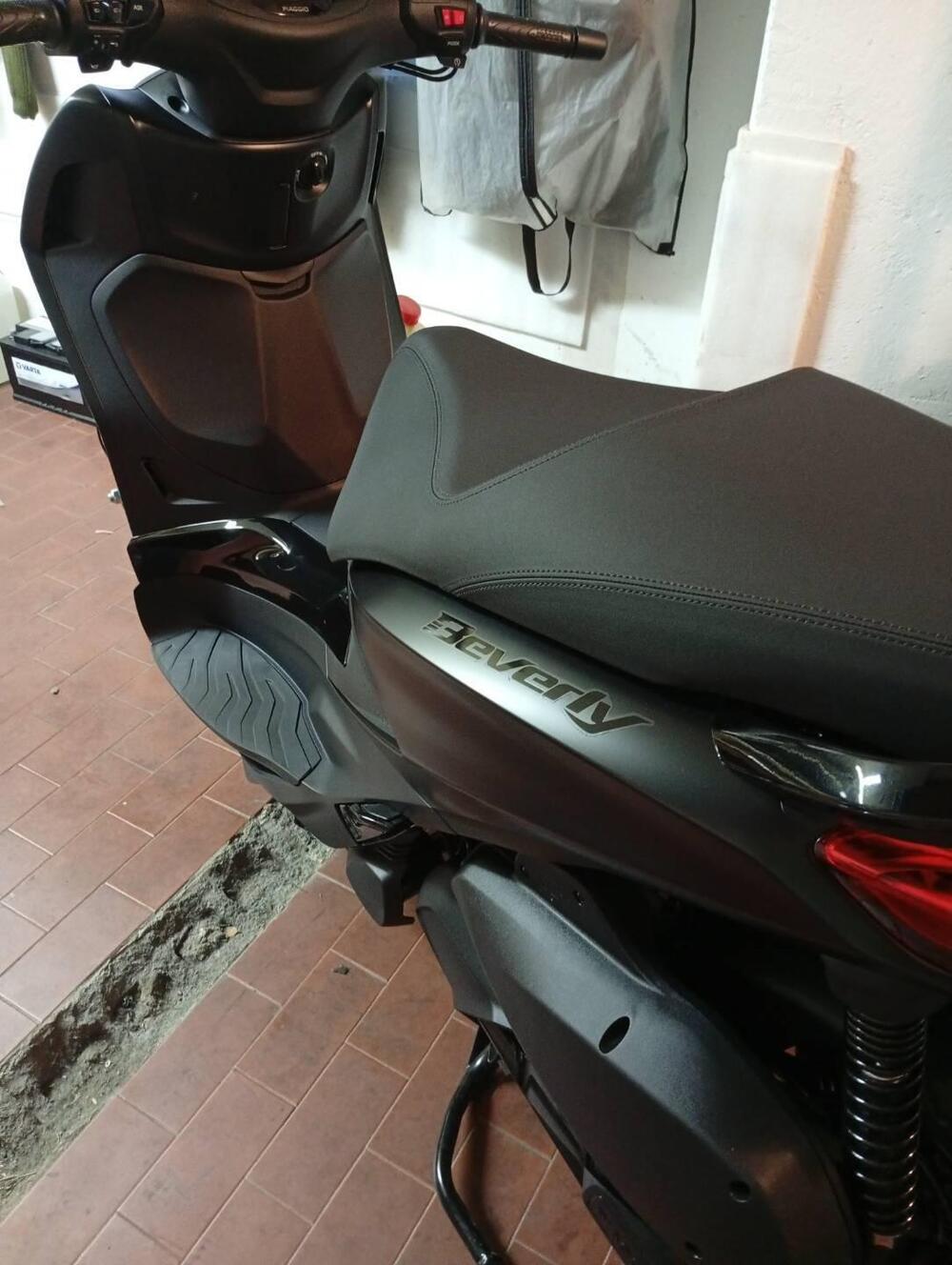 Piaggio Beverly 300 S ABS-ASR (2021 - 25) (4)