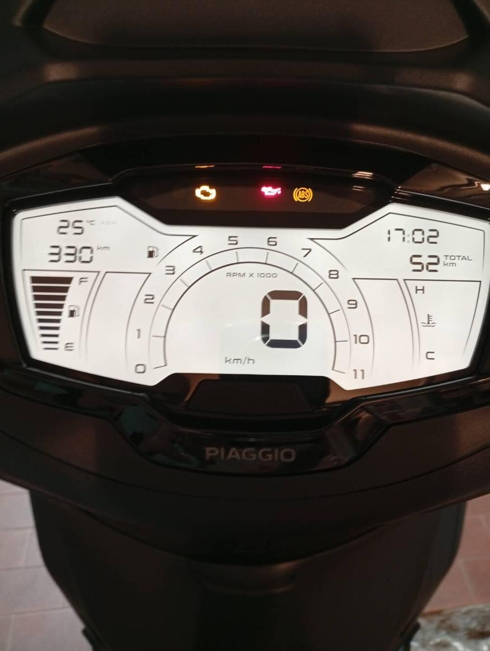 Piaggio Beverly 300 S ABS-ASR (2021 - 25) (6)