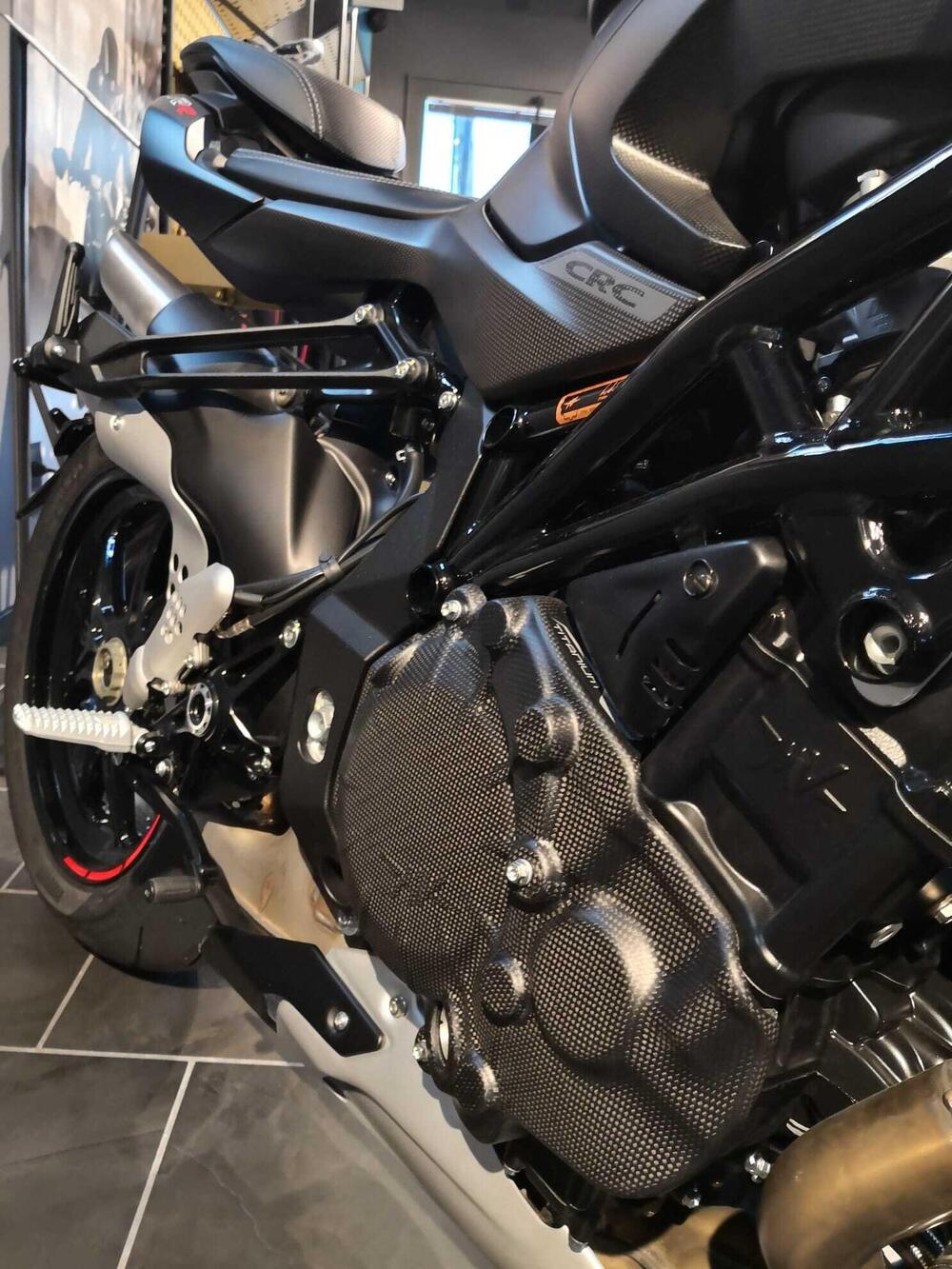 MV Agusta Brutale 1000 RR (2021 - 25) (5)