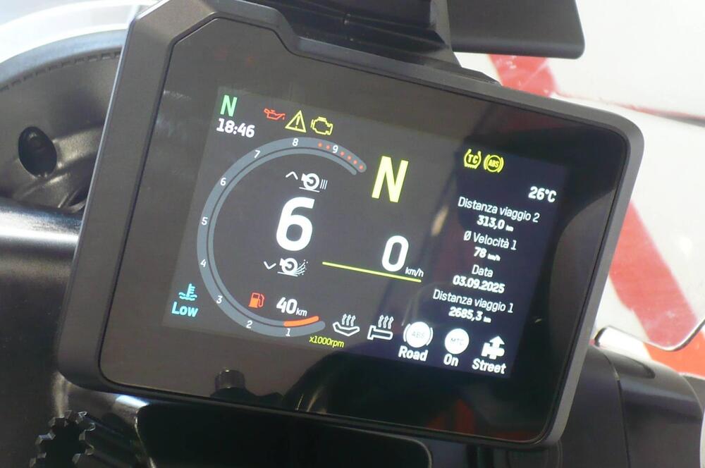 Husqvarna Norden 901 Expedition (2023 - 24) (12)