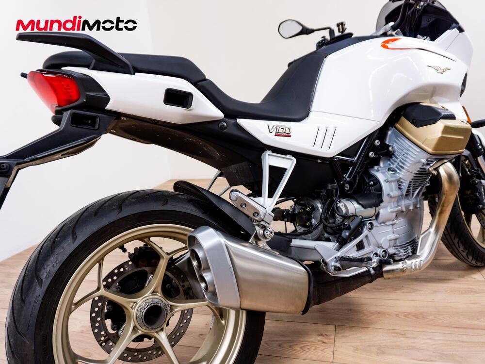 Moto Guzzi V100 Mandello (2022 - 24) (4)