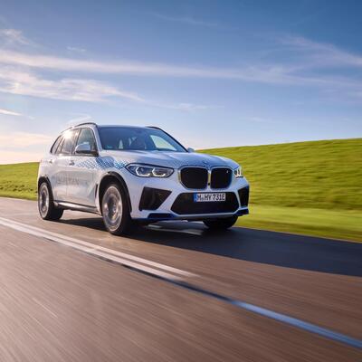 BMW Group: dal 2028 al via la produzione in serie del nuovo sistema a idrogeno di terza generazione