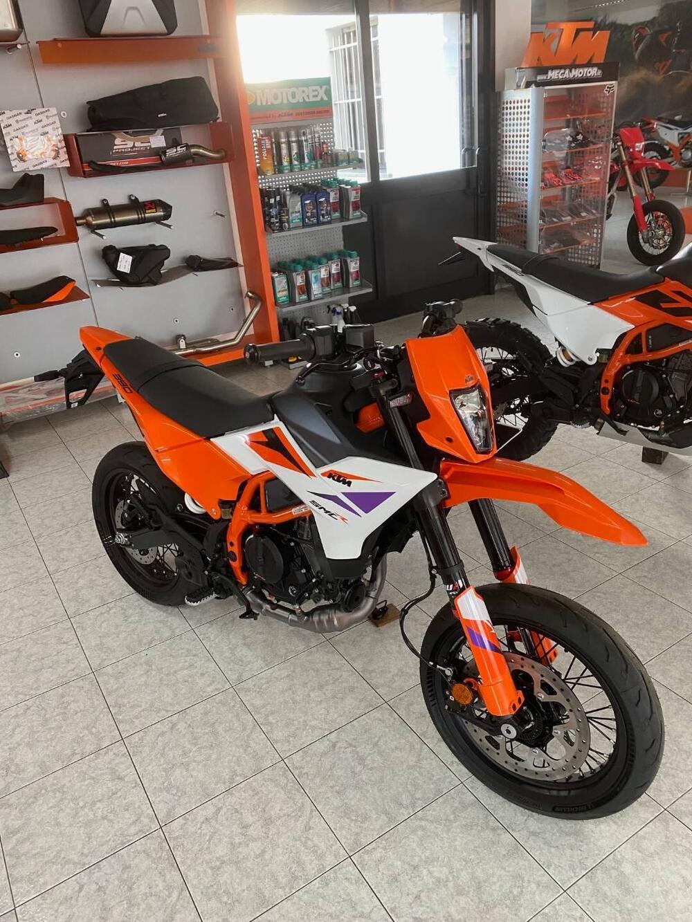 KTM 390 SMC R (2025 - 26) (2)
