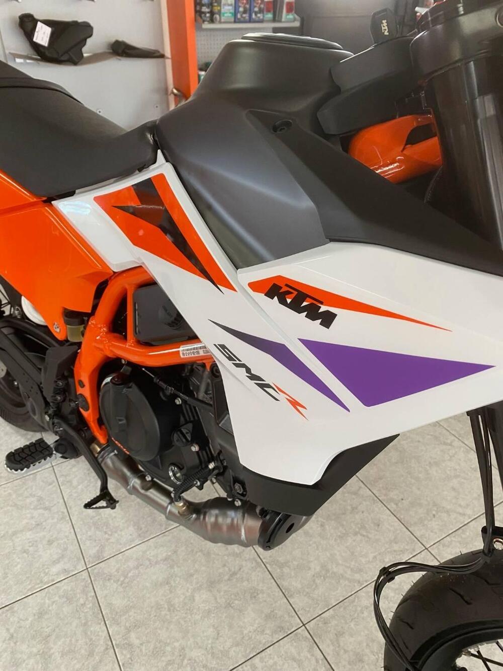 KTM 390 SMC R (2025 - 26) (3)