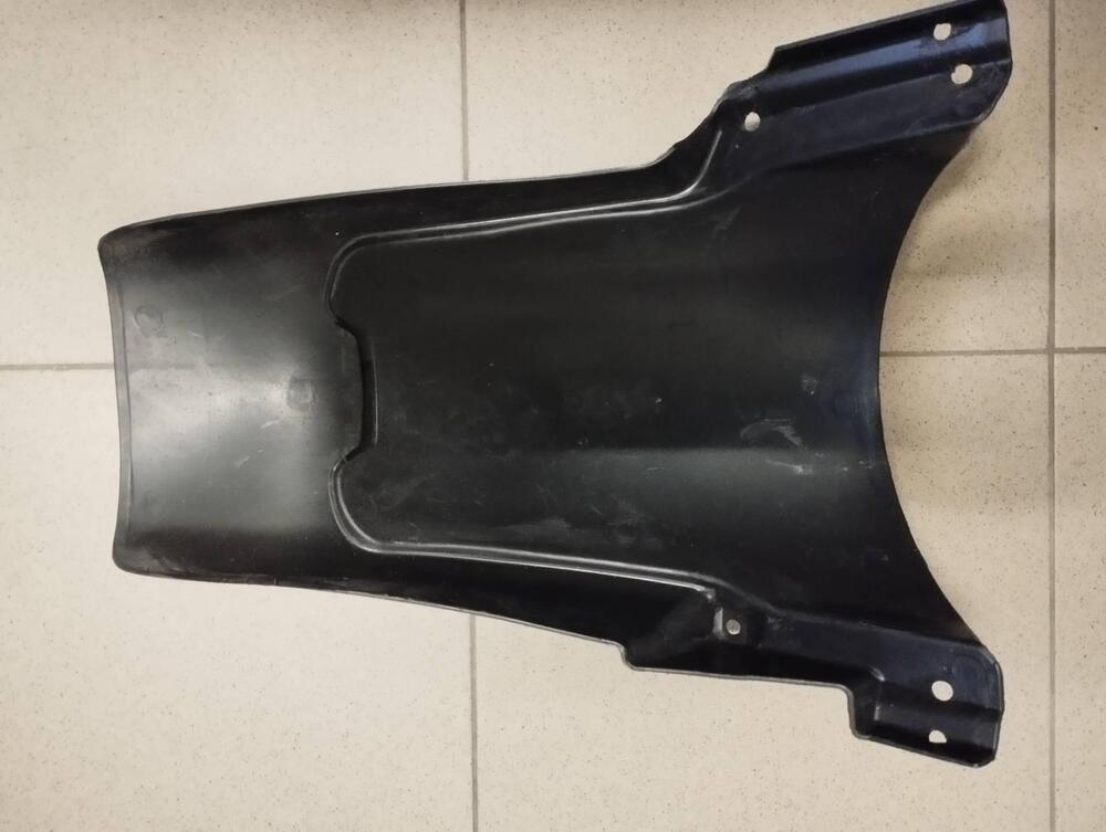 parafango interno posteriore per BMW GS 1200 LC Sconosciuta (2)