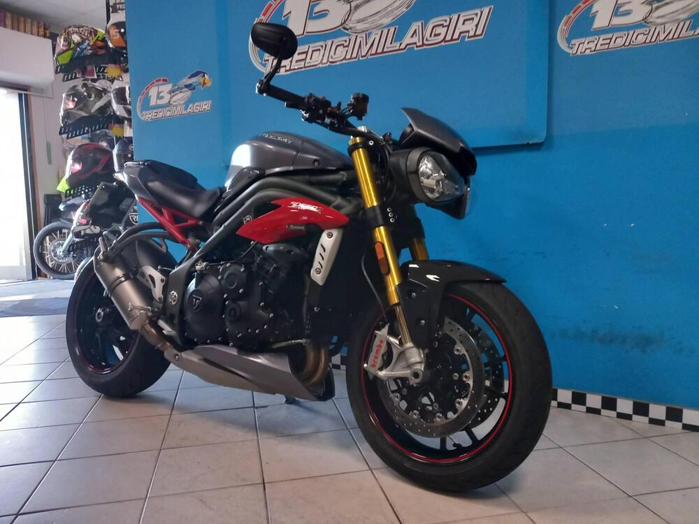 Triumph Speed Triple 1050 R ABS (2016 - 17) (2)