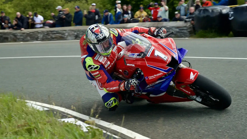 Sportbike al Tourist Trophy 2026. E cambia pure il calendario, ecco come