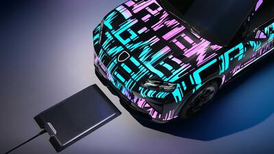 Porsche Wireless Charging: la ricarica a induzione debutta sulla nuova Cayenne elettrica