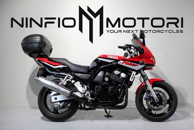 Yamaha FZS 600 Fazer (1998 - 01) usata