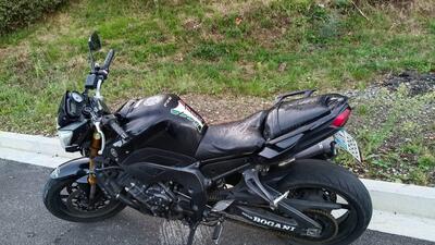 Yamaha FZ8 (2010 - 12) usata