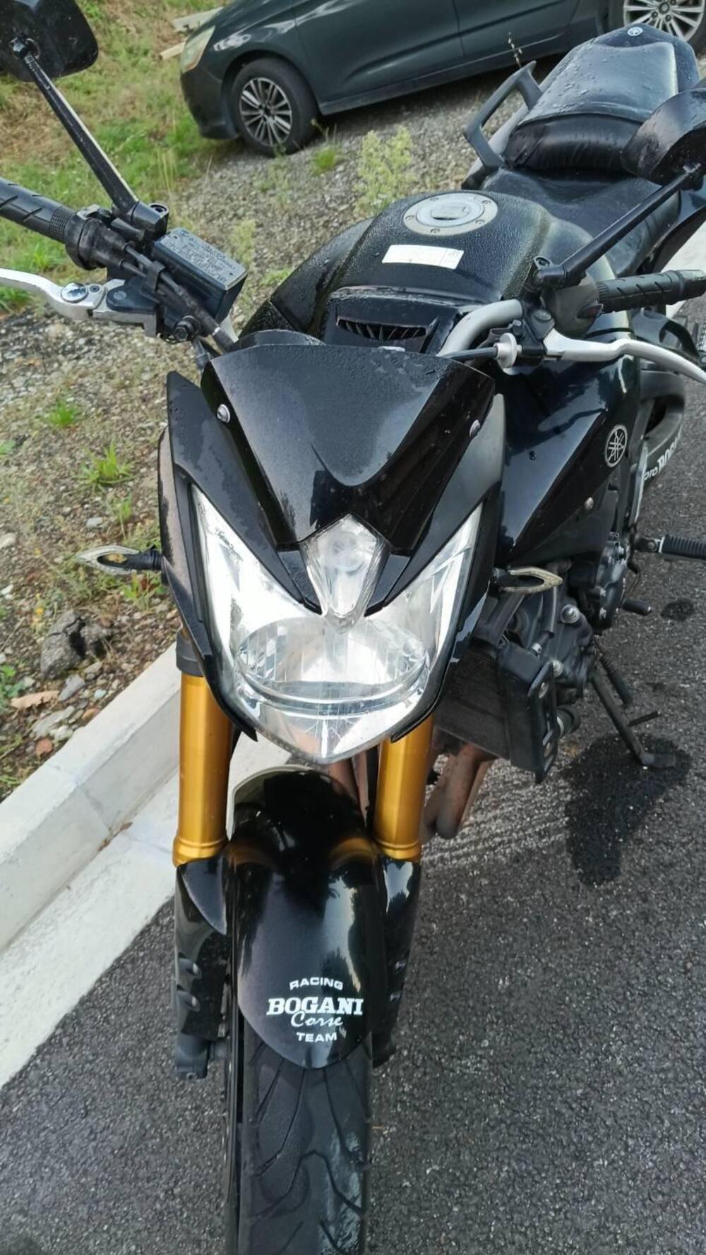 Yamaha FZ8 (2010 - 12) (7)