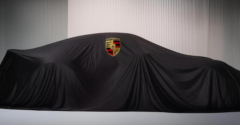 Nuova Porsche 911 Turbo 2025: debutto a Monaco con 700 CV e cuore ibrido