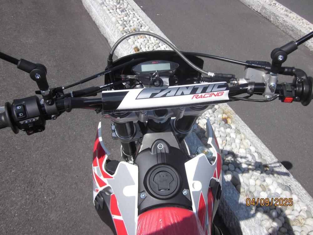 Fantic Motor Motard 50 Performance 2t (2020) (6)