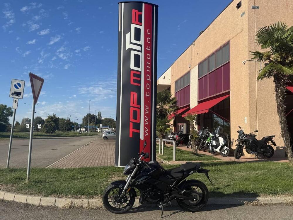 Cyclone Battlo 5S (2025 - 26) (3)