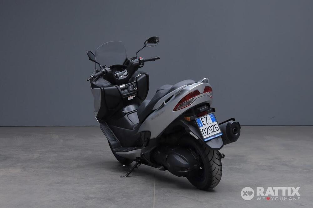 Suzuki Burgman 400 (2022 - 24) (5)