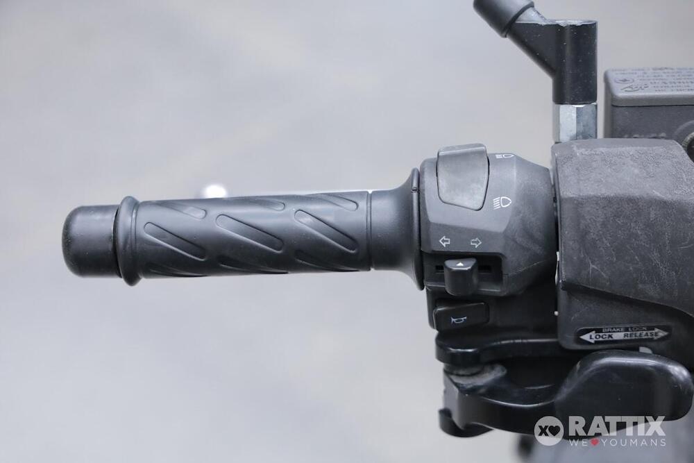 Suzuki Burgman UH 150 (2002 - 06) (11)