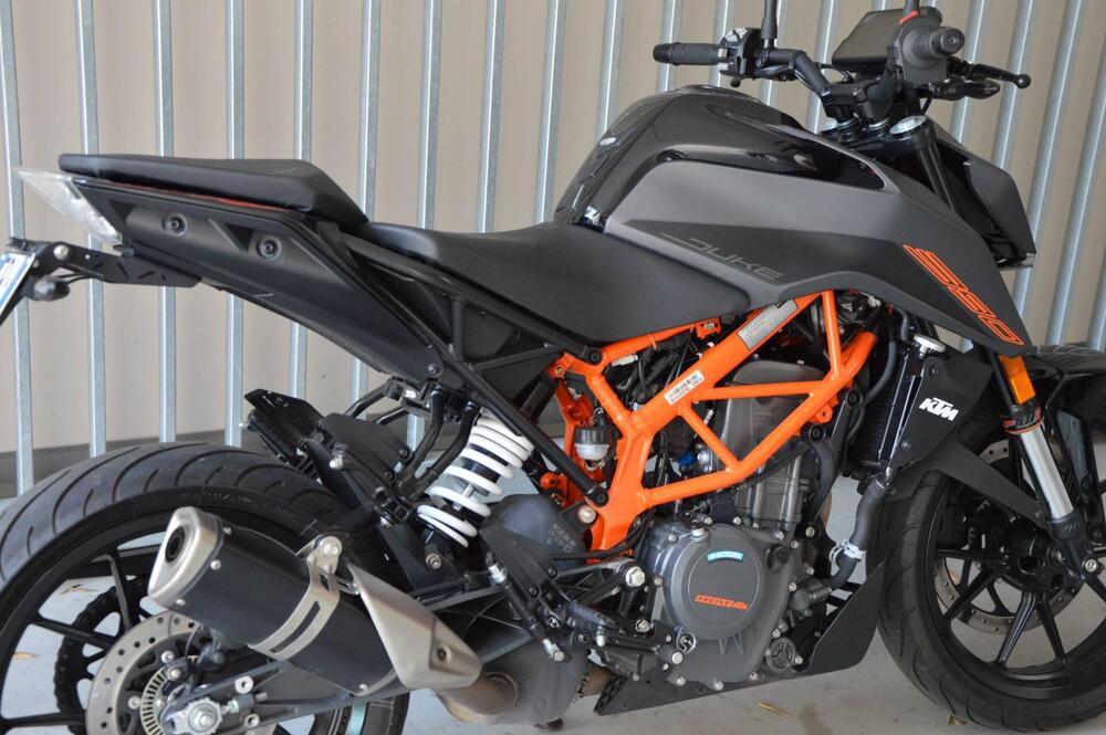 KTM 390 Duke (2021 - 23) (6)