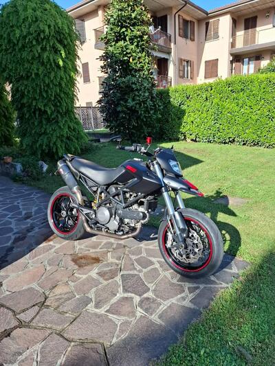 Ducati Hypermotard 796 (2012) usata