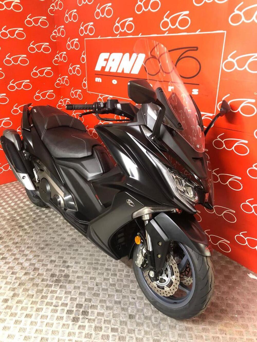 Kymco AK 550 ETS (2021 - 26) (2)