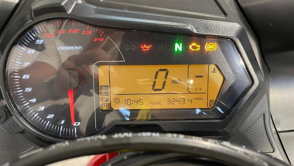 Benelli BN 302 R (2017 - 20) (12)