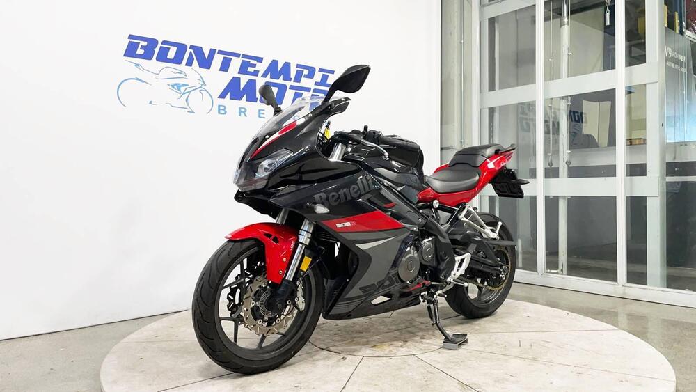 Benelli BN 302 R (2017 - 20) (17)