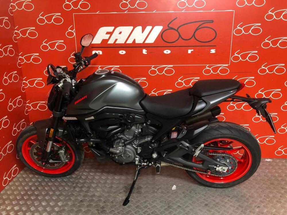 Ducati Monster 937 + (2021 - 25) (3)