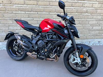 MV Agusta Brutale 800 R (2023 - 25) usata
