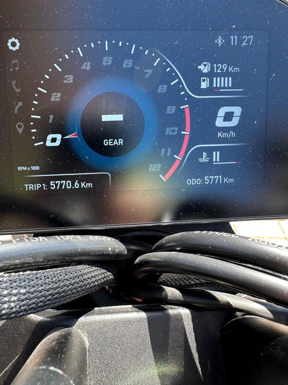 Moto Morini SEIEMMEZZO STR (2022 - 25) (6)