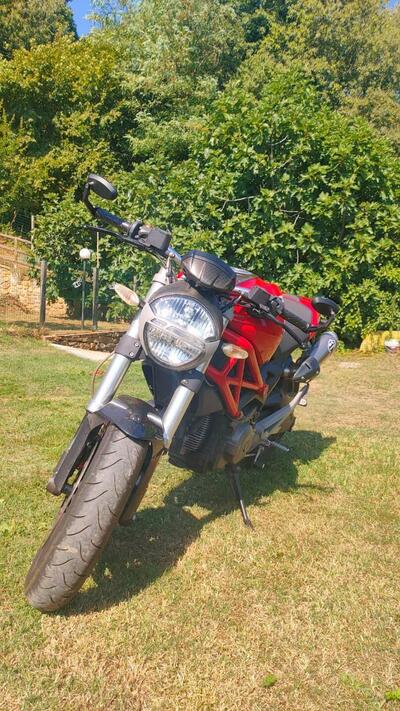 Ducati Monster 696 Plus (2007 - 14) usata