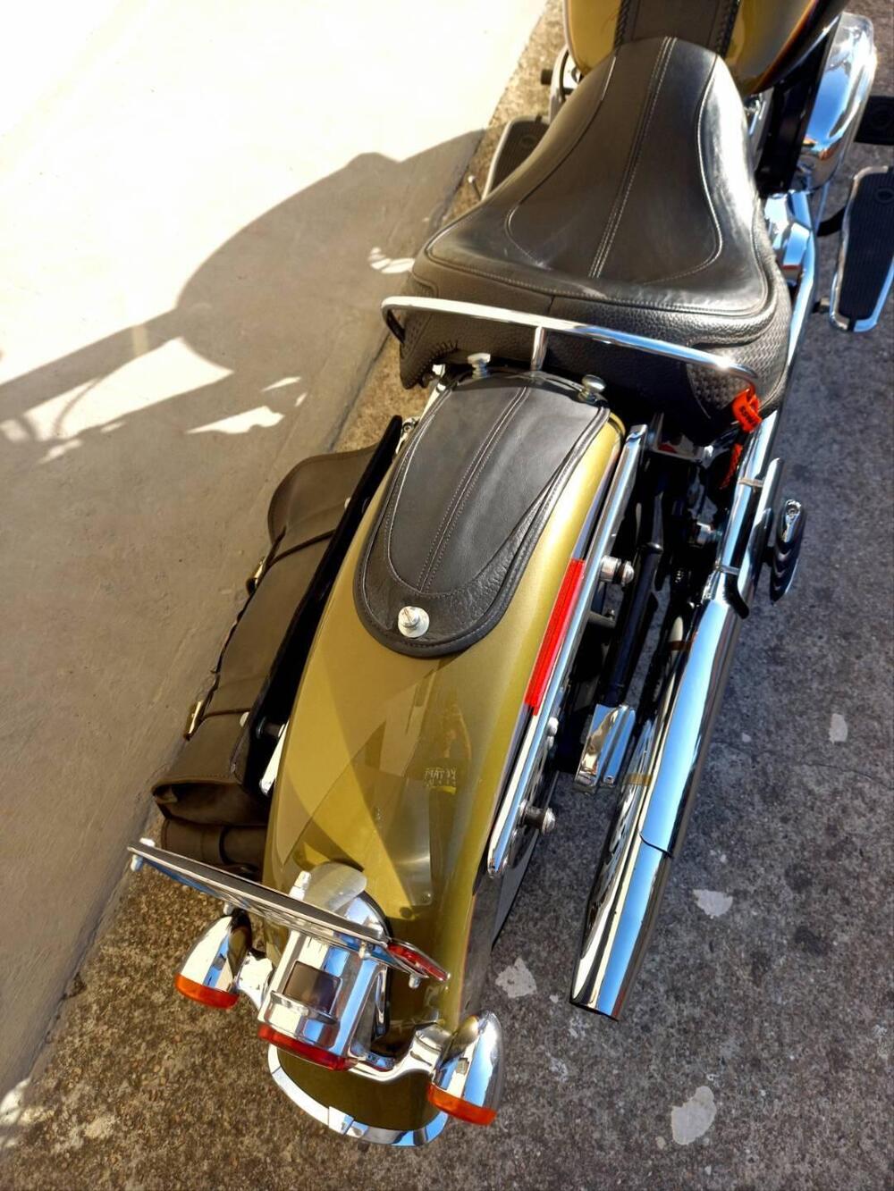 Harley-Davidson 1584 Deluxe (2007 - 08) - FLSTN (6)