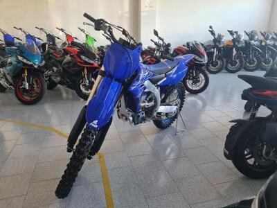 Yamaha YZ 450 F (2022) usata