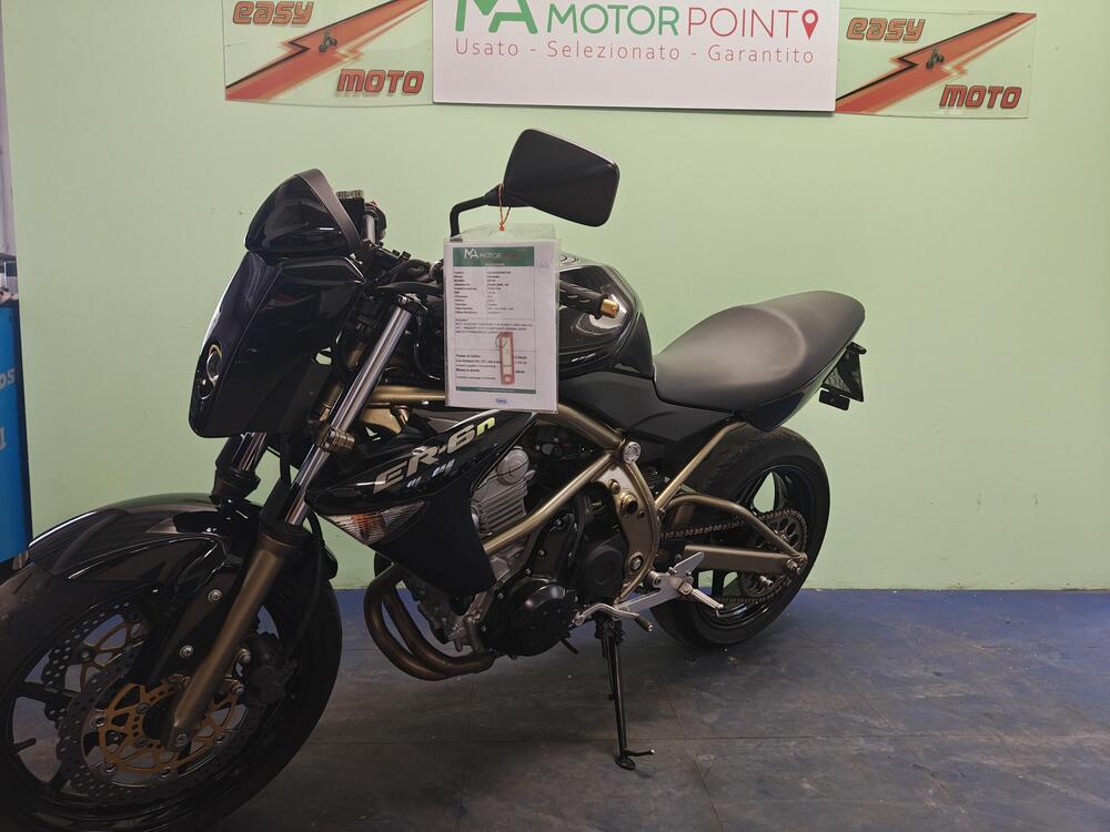 Kawasaki ER-6N (2005 - 08) (2)